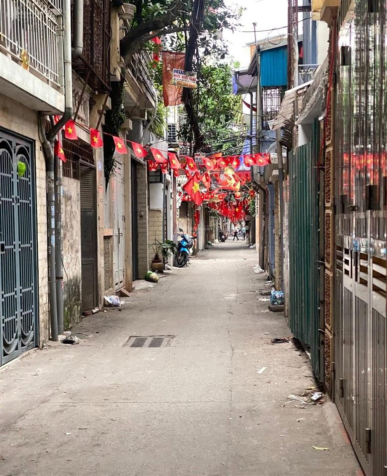 Sát ga nhổn  vành đai 3.5  32m 4 tầng chỉ hơn 3 tỷ  nói ko với quy hoạch! nhà đẹp 4 tầng,