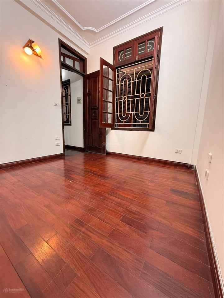 Trạm trôi sát ql32  38m2 x 4tầng dân xây ôtô tải đỗ cửa  nhỉnh 6 tỷ! hàng hiếm có khó tìm