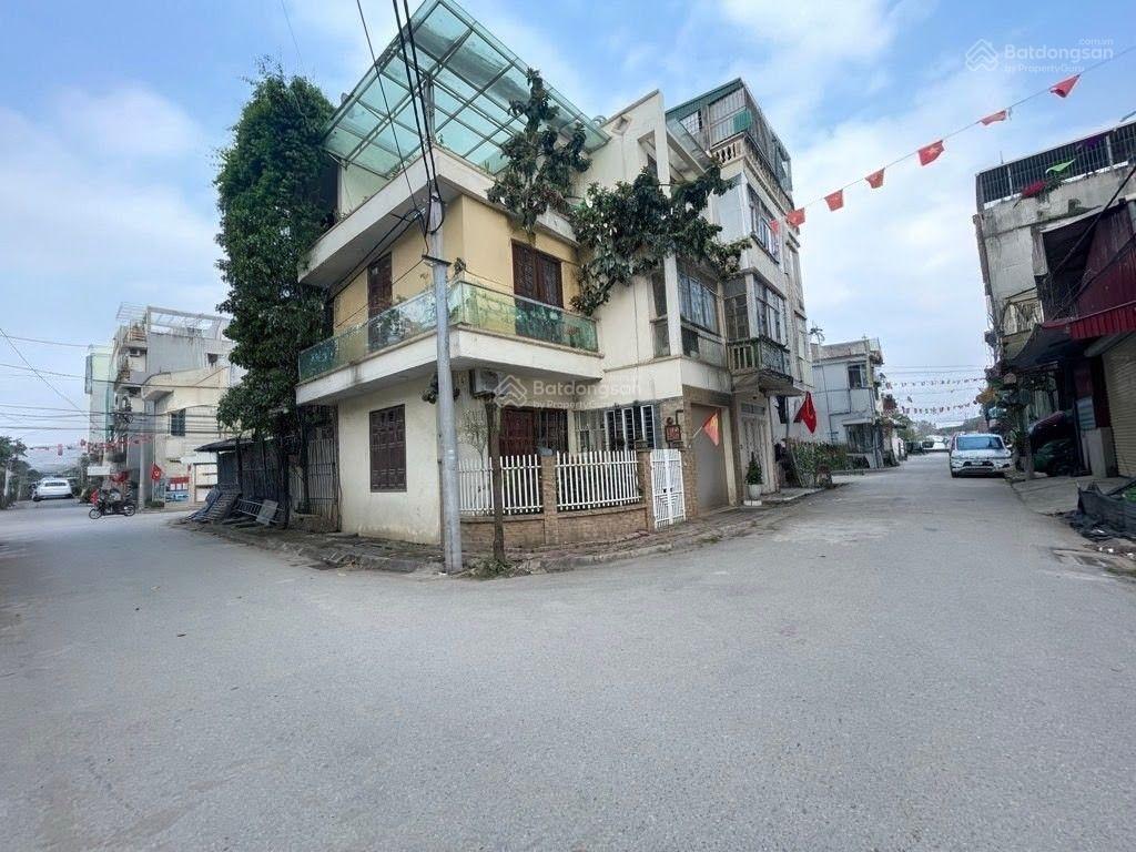 Nhà dân xây sát đh công nghiệp  ô tô tránh  45m chỉ 7 tỷ+  cơ hội ko nên bỏ lỡ!