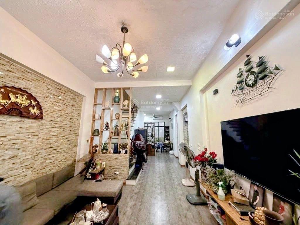 Nhà dân xây sát đh công nghiệp  ô tô tránh  45m chỉ 7 tỷ+  cơ hội ko nên bỏ lỡ!
