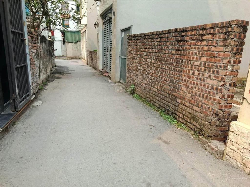Siêu hiếm trạm trôi! 36m2 vuông vắn  chỉ hơn 2 tỷ  xây hay đầu tư đều ngon!
