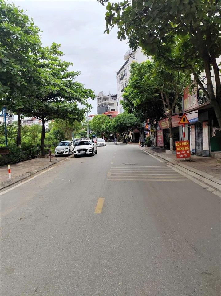 Đừng bỏ lỡ căn 50m 4 tầng  chỉ 5 tỷ ngay bệnh viện hoài đức & trịnh văn bô kéo dài