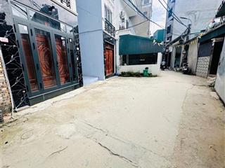 40m 5 tầng mới cứng ô tô sát nhà hàng xóm đh công nghiệp! chỉ nhỉnh 5 tỷ