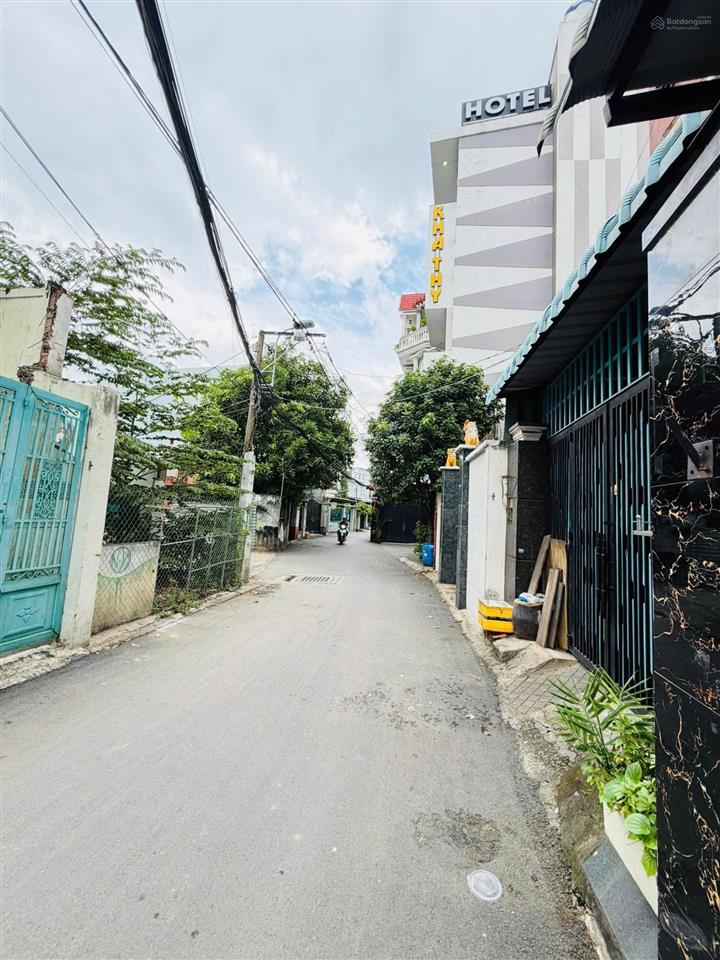 Đất mặt tiền bình trưng tây | 64m (5.1x12)| xe hơi đậu sân