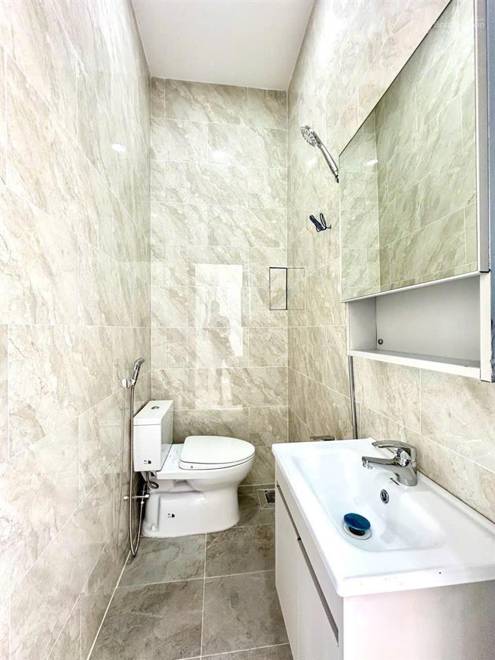 Nhà ở ngay  cát lái | 37m (4x9.5) | 3 tầng (4pn + 3wc) | vf3 đỗ cửa
