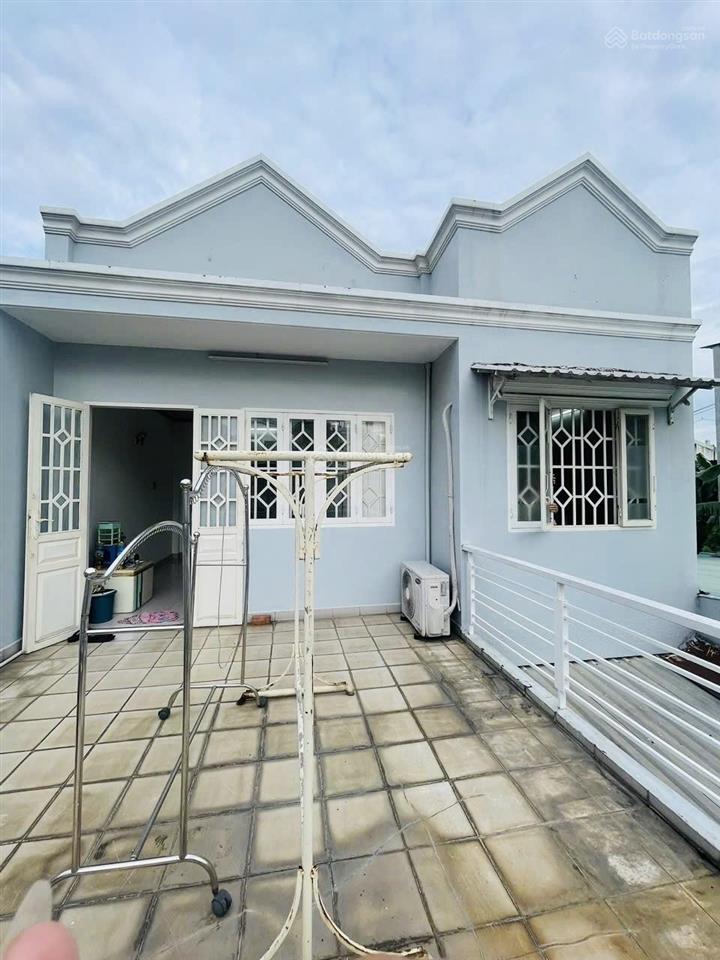 Nhà 2 tầng  đường 11  lê văn thịnh  cát lái | 68m (6.2x11m) | 2 tầng | xe hơi thông