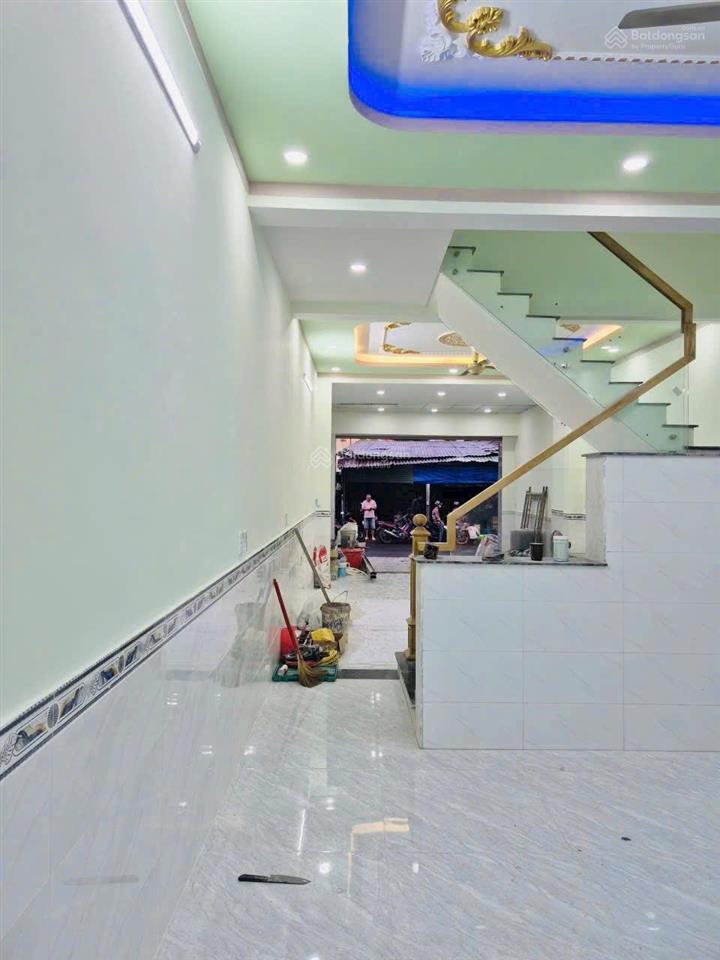 Chủ hạ giá 500tr bán gấp căn nhà ngay mặt tiền kinh doanh chợ