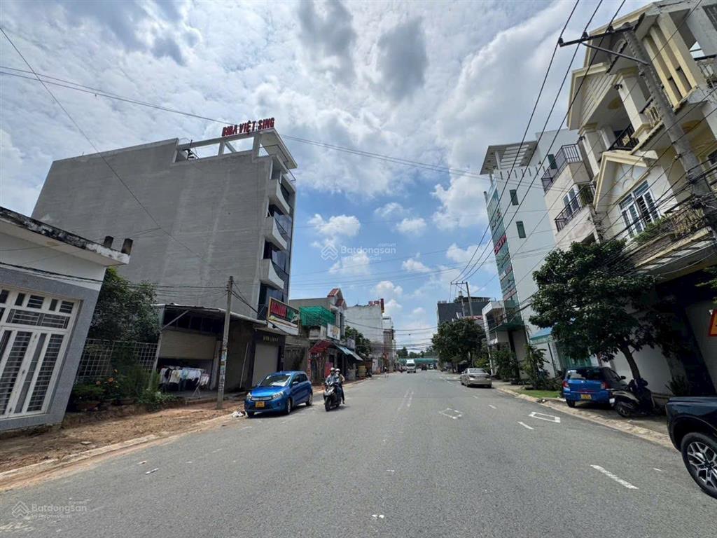 Chủ ngộp bank bán gấp căn nhà mặt tiền kinh doanh giá đầu tư