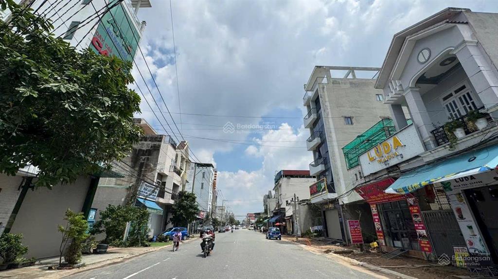Chủ ngộp bank bán gấp căn nhà mặt tiền kinh doanh giá đầu tư