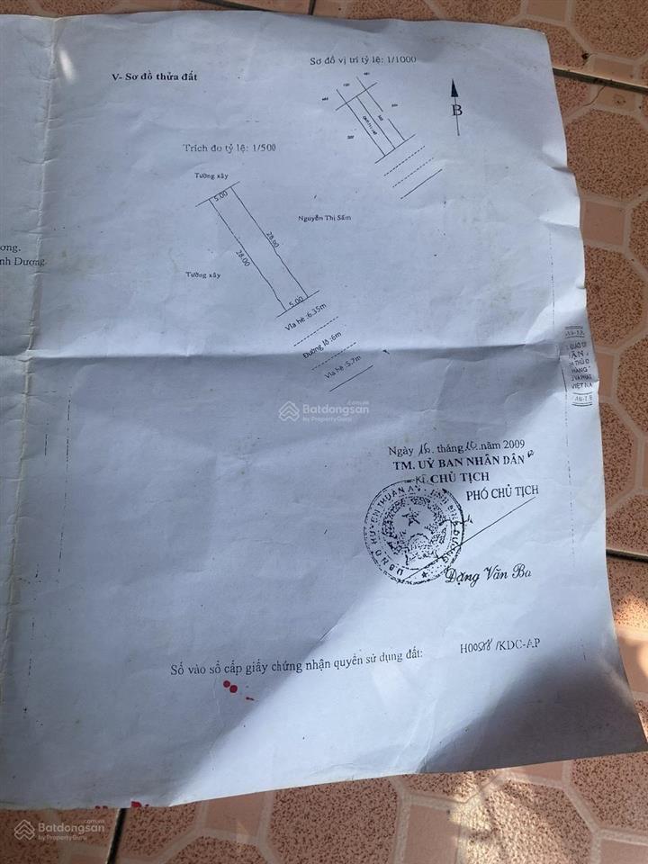 Bán gấp căn nhà 1 trệt 2 lầu 5 phòng trọ cho thu nhập cao ngay chợ thông dụng giá rẻ