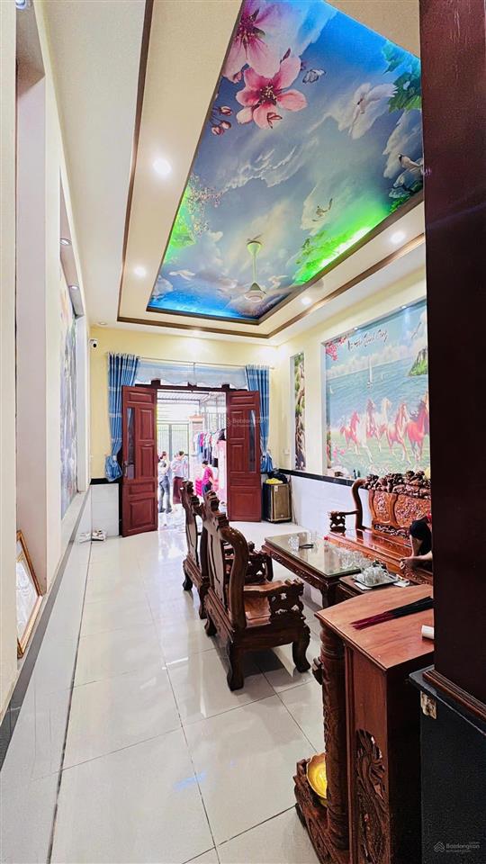 Bán gấp căn nhà mặt tiền nhựa ngay chợ tân long rẻ hơn hàng xóm 300tr