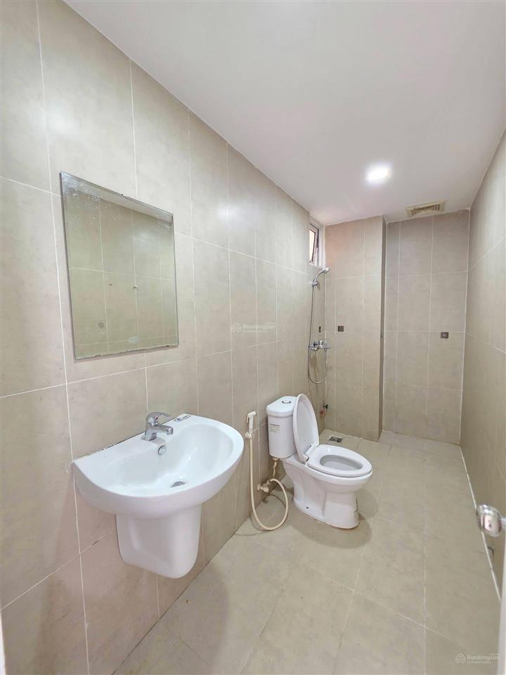 Bán nhà trong kdc cao cấp ngay khu phức hợp bcon gần go dĩ an giá rẻ