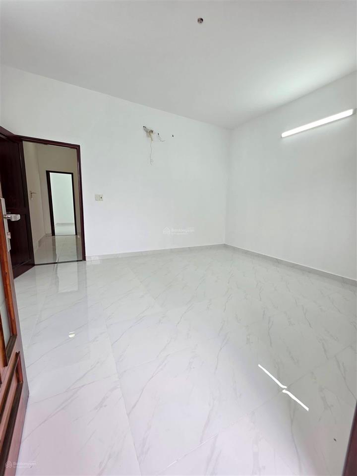 Bán nhà trong kdc cao cấp ngay khu phức hợp bcon gần go dĩ an giá rẻ
