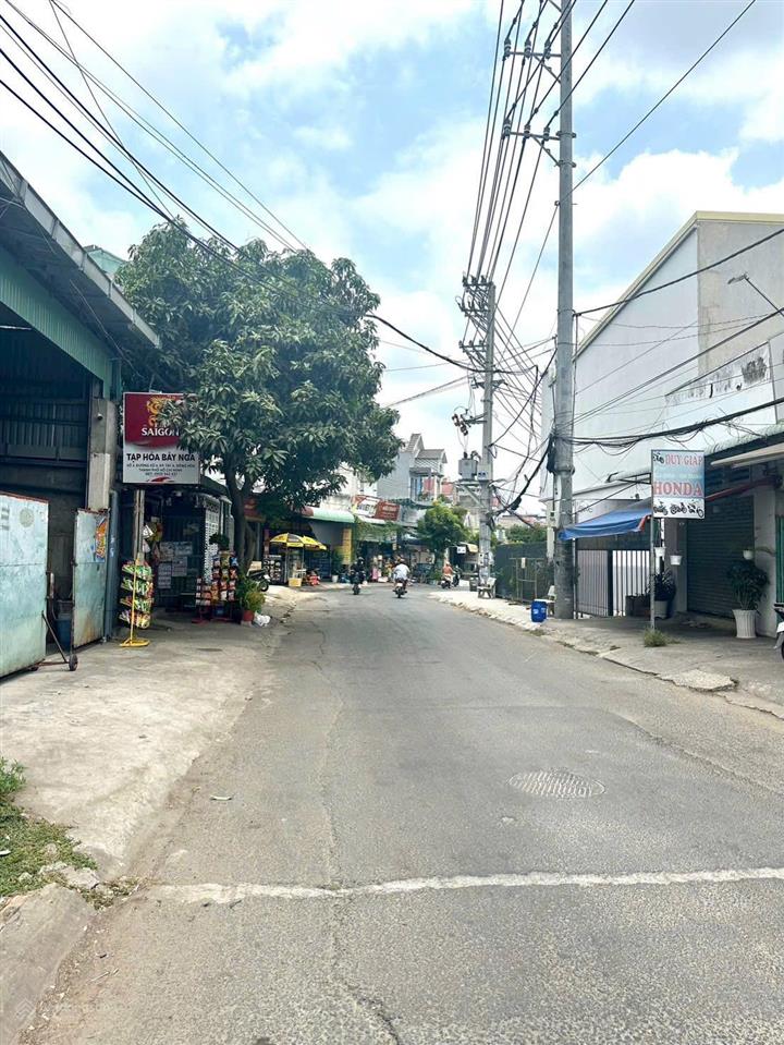 Rẻ hơn hàng xóm 300tr bán gấp lô đất ngay go dĩ an , chợ dĩ an giá rẻ