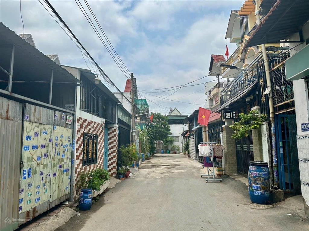 Rẻ hơn hàng xóm 300tr bán gấp lô đất ngay go dĩ an , chợ dĩ an giá rẻ