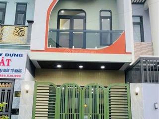 Bán gấp căn nhà full nội thất ngay ngã 4 chiêu liêu mặt tiền nhựa giá rẻ