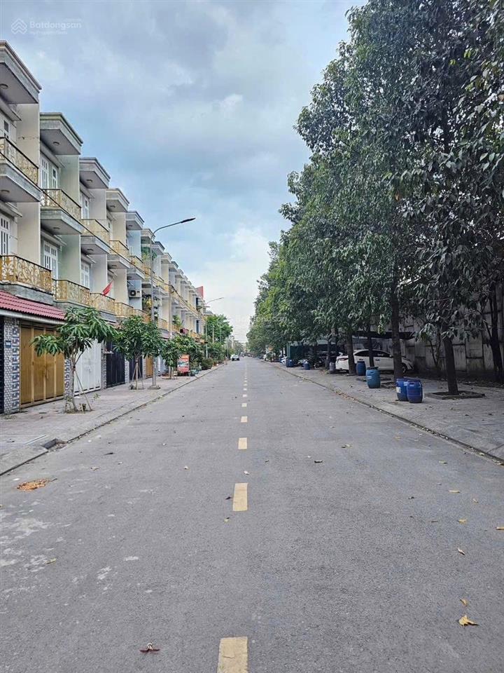Giá tham khảo tốt trong khu vực kdc phú mỹ hiệp kế bên chân chung cư bcon solary bán căn nhà đẹp
