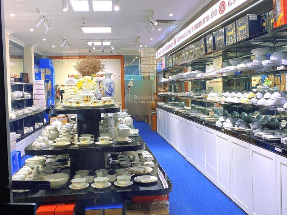 Mặt phố bùi quốc khái vỉa hè đá bóng với diện tích 60 m mặt tiền 7 m tặng nhà giá 26.9tỷ0865 513 ***