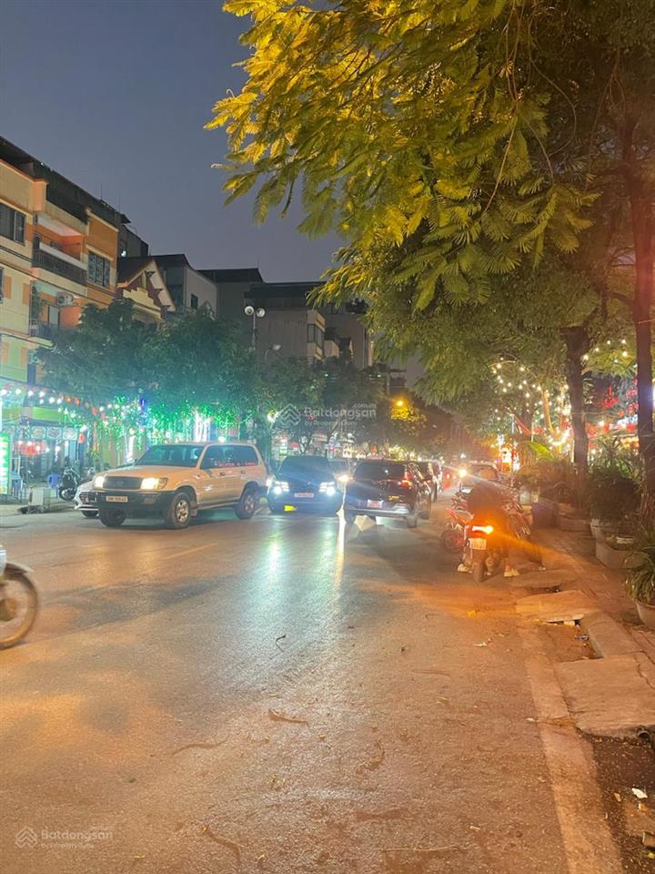 Cc bán mặt phố linh đàm kd sầm uất,vỉ hè đá bóng với dt60m +mt7m tặng nhà 4t giá 26.9tỷ0865 513 ***