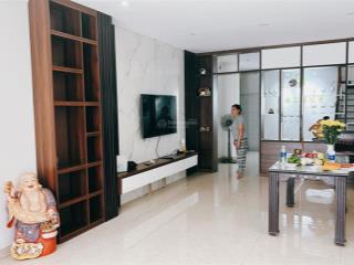 Nhà mặt đường bạch đằng siêu đẹp, dt 60,4m ngang hơn 4m nở hậu, chỉ 8tỷ900tr