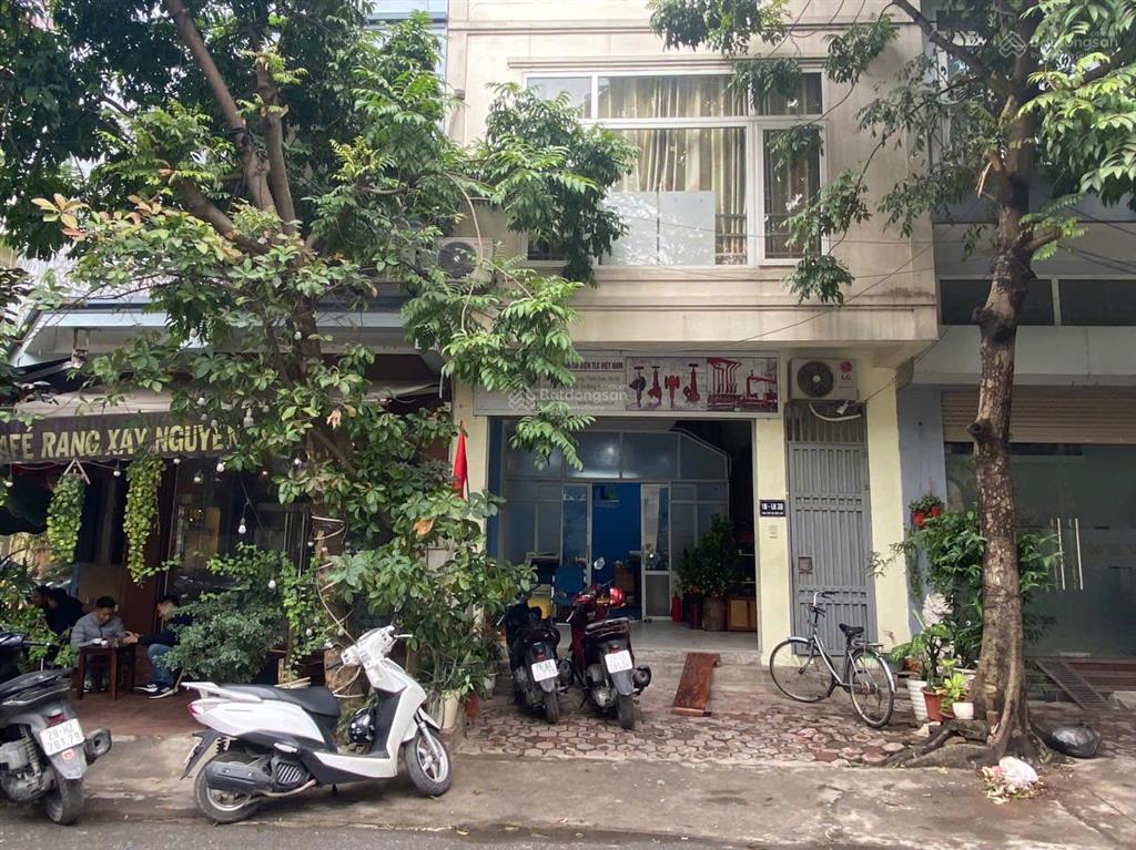 Cho thuê tầng 1 giá rẻ làm văn phòng, kinh doanh làng việt kiều châu âu (50m2)