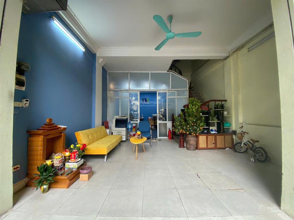 Cho thuê tầng 1 giá rẻ làm văn phòng, kinh doanh làng việt kiều châu âu (50m2)