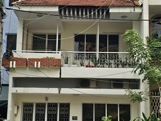 Cho gặp chủ bán nhà 3 tầng hẻm 9m đường thành thái, p12 q10. diện tích 6,2 x 18m. giá 31 tỷ có bớt