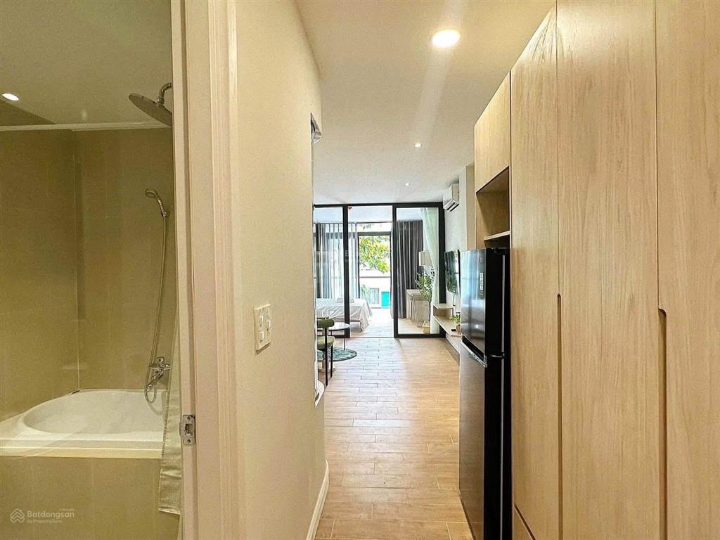 Khai trương căn hộ mới 100% tách bếp 1pn ban công rộng 50m2 ngay lạc long quân  đông hồ