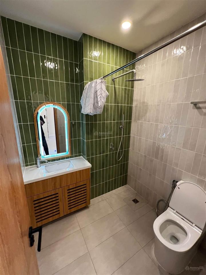 Căn hộ 1pn/1pk/ban công rộng 40m2 nằm đối diện khu sân bay  hồng hà  yên thế  cv hoàng văn thụ
