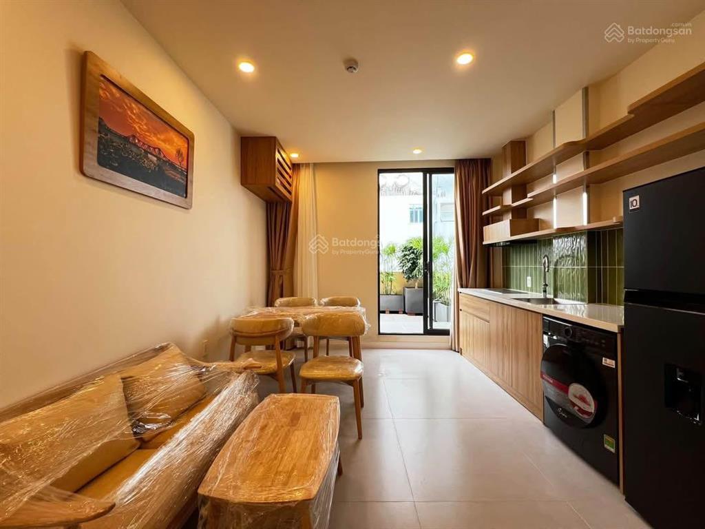 Căn hộ 1pn/1pk/ban công rộng 40m2 nằm đối diện khu sân bay  hồng hà  yên thế  cv hoàng văn thụ
