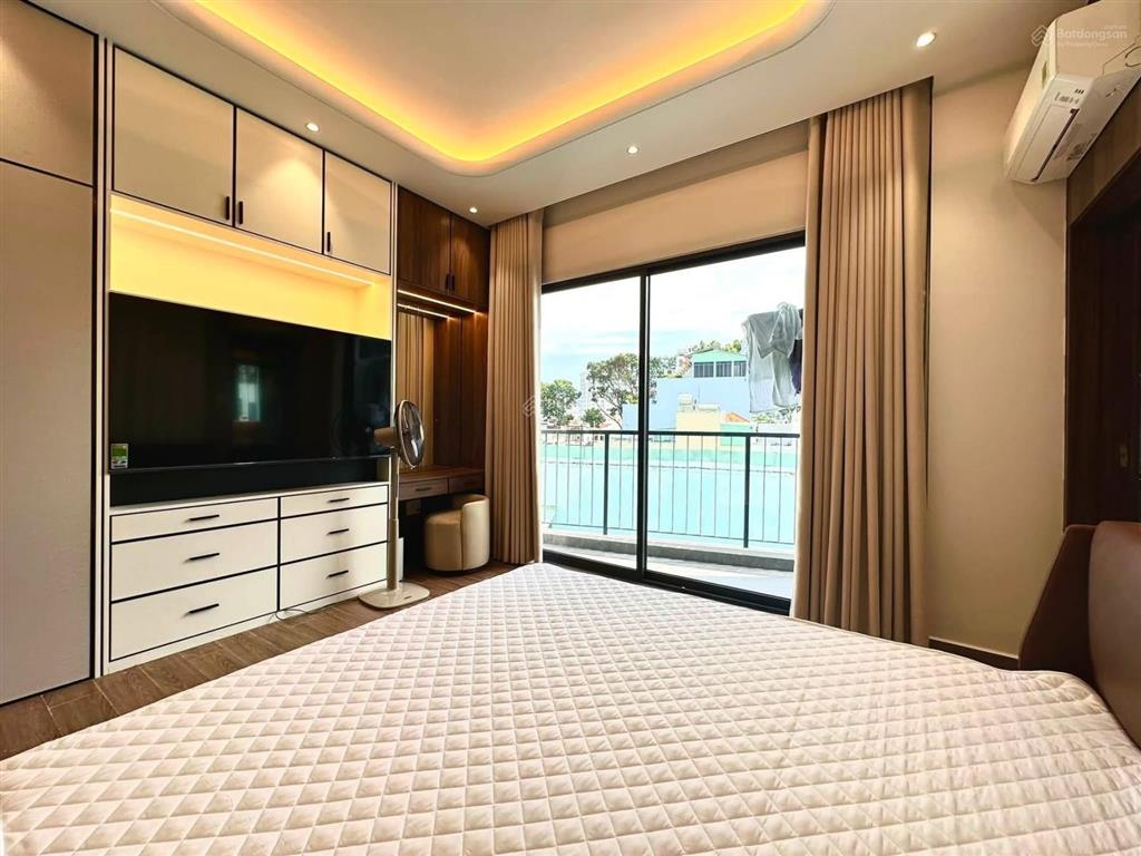 Căn hộ cao cấp penthouse 1pn/1pk/ban công rộng 60m2 ngay lý thường kiệt  gần svđ phú thọ  bắc hải