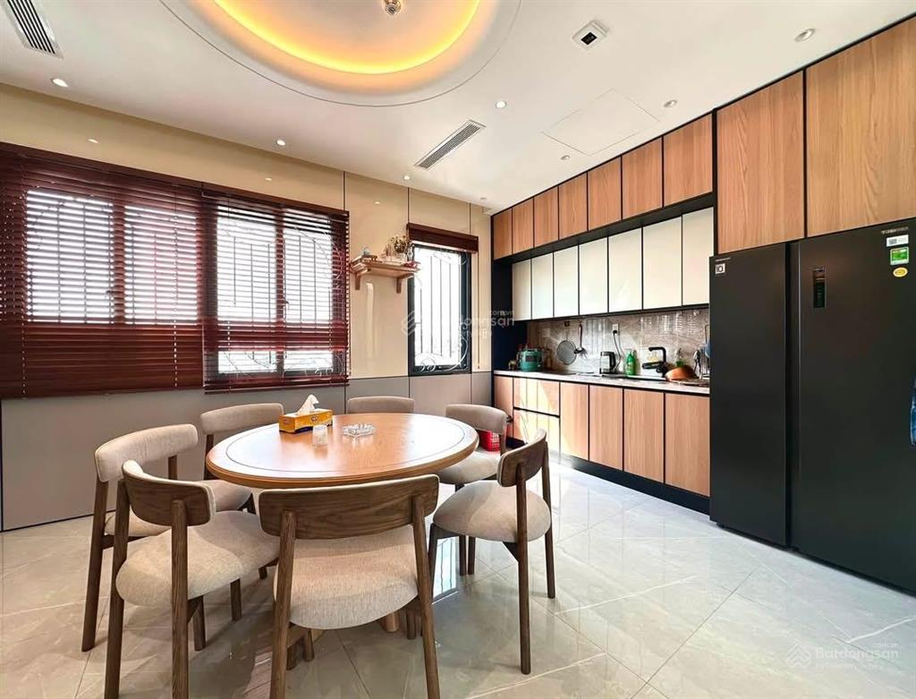 Căn hộ cao cấp penthouse 1pn/1pk/ban công rộng 60m2 ngay lý thường kiệt  gần svđ phú thọ  bắc hải