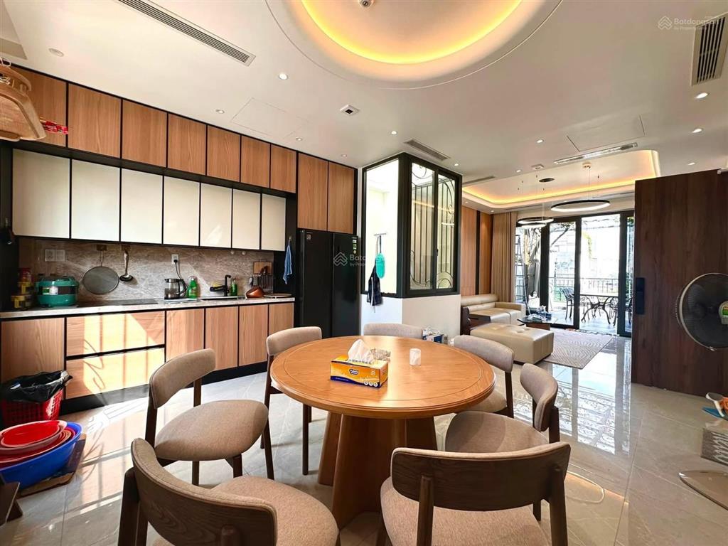Căn hộ cao cấp penthouse 1pn/1pk/ban công rộng 60m2 ngay lý thường kiệt  gần svđ phú thọ  bắc hải
