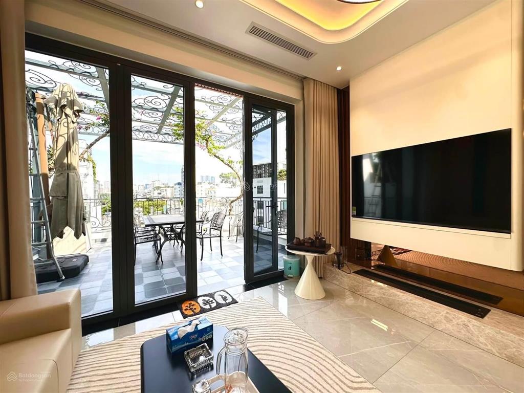 Căn hộ cao cấp penthouse 1pn/1pk/ban công rộng 60m2 ngay lý thường kiệt  gần svđ phú thọ  bắc hải