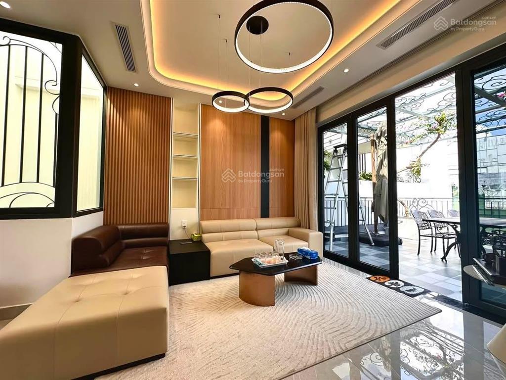Căn hộ cao cấp penthouse 1pn/1pk/ban công rộng 60m2 ngay lý thường kiệt  gần svđ phú thọ  bắc hải