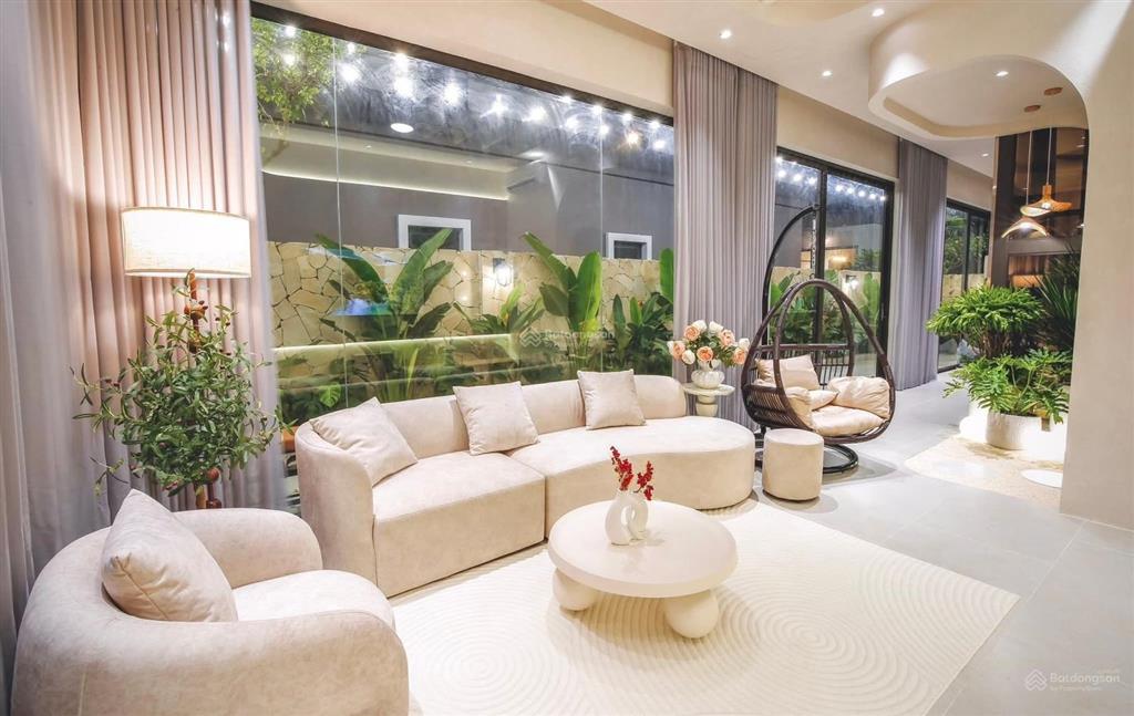 Biệt thự liền kề phố linh đàm duy nhất một căn bán 31,450 tỷ view công viên vườn hoa hồ linh đàm.