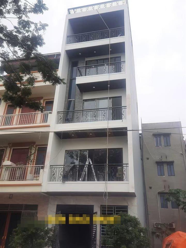 Phân lô 3 ô tô tránh và đỗ cửa, căn hiếm có bán tại ngõ 281 phố tam trinh.