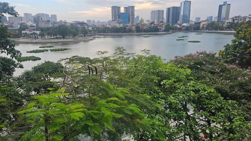15 tỷ nhà đẹp phân lô ô tô đỗ cửa, 1 căn độc cô cầu bại ngõ 281 tam trinh.