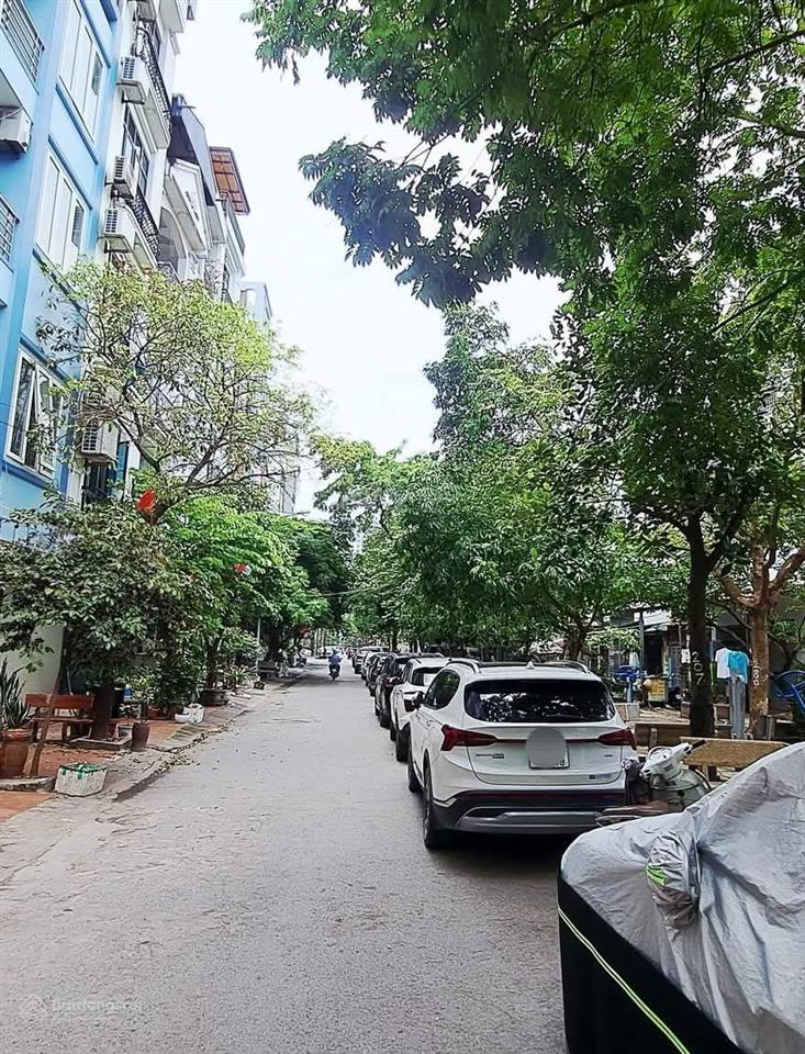 50m2, 15 tỷ hơn bạn đã sở hữu nhà phân lô 2 ô tô tránh, đỗ cửa ngõ 281, 319 357 phố tam trinh.