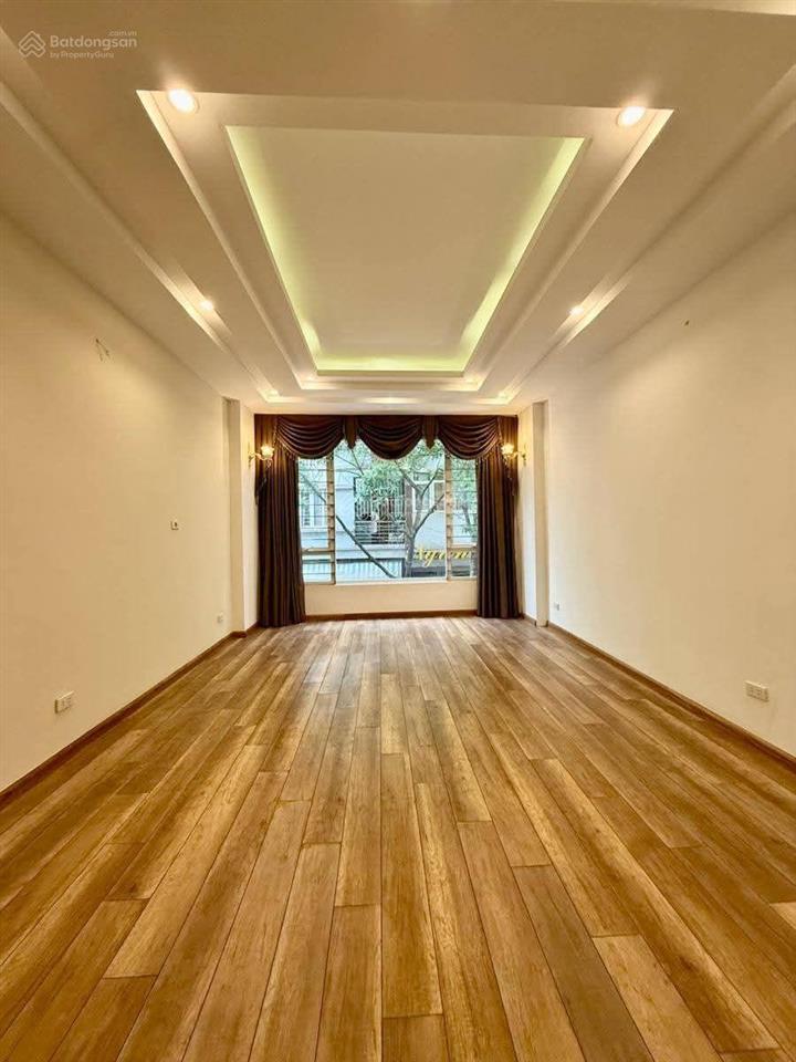 Ô tô vào nhà một căn hiếm có vô vàn tiện ích không khí trong lành, ngõ phân lô 281 phố tam trinh.