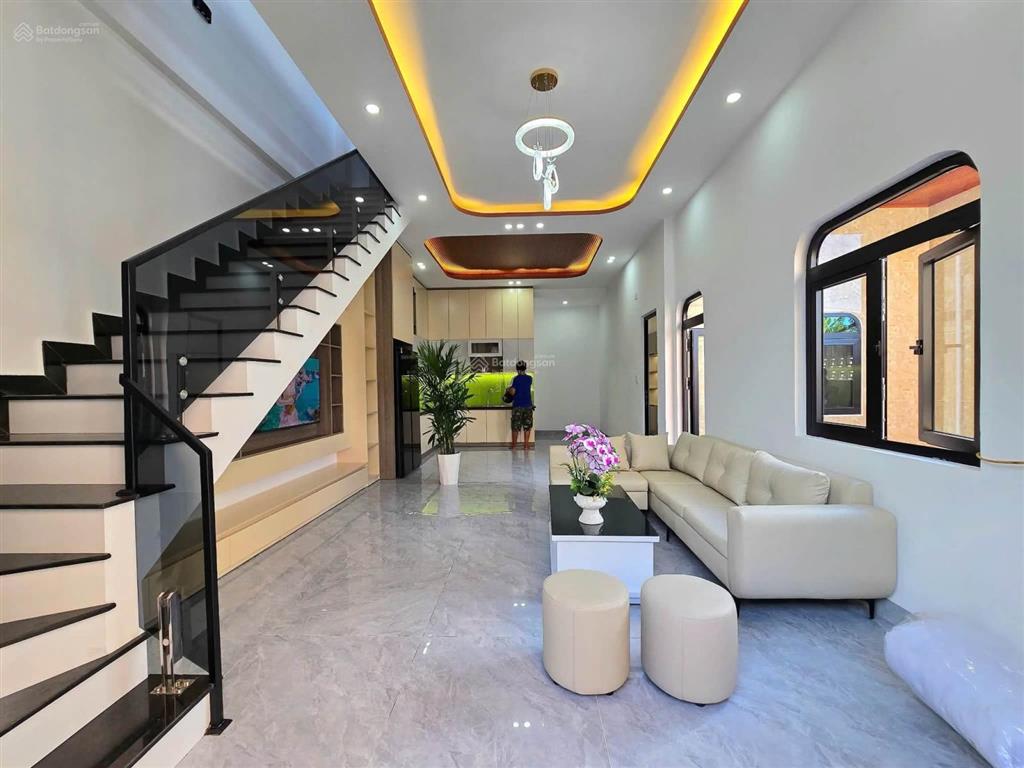 Nhà 2 tầng kiệt ô tô 4m tôn đản chỉ 4,75 tỷ