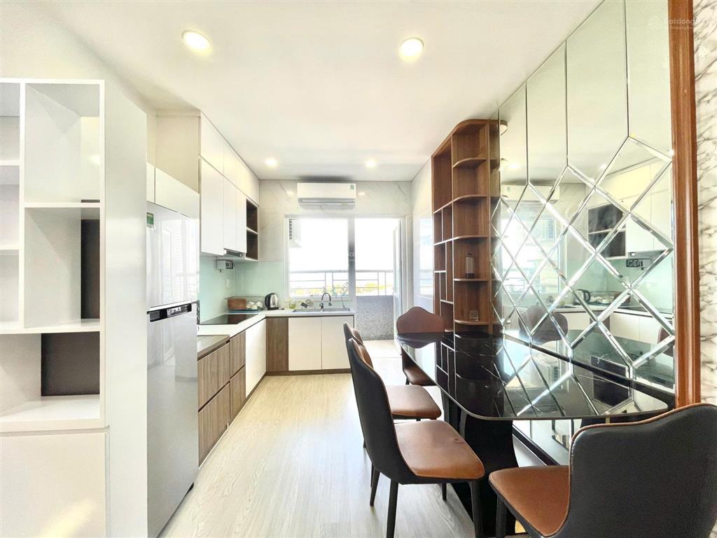 Huyền seahome  căn hộ 2pn full nội thất  tầng trung, view đông nam siêu mát tại oc2a viễn triều