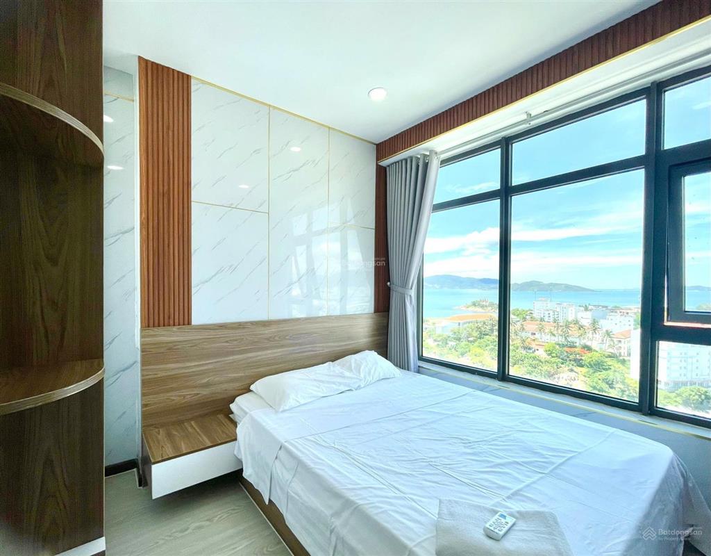 Huyền seahome  căn hộ 2pn full nội thất  tầng trung, view đông nam siêu mát tại oc2a viễn triều