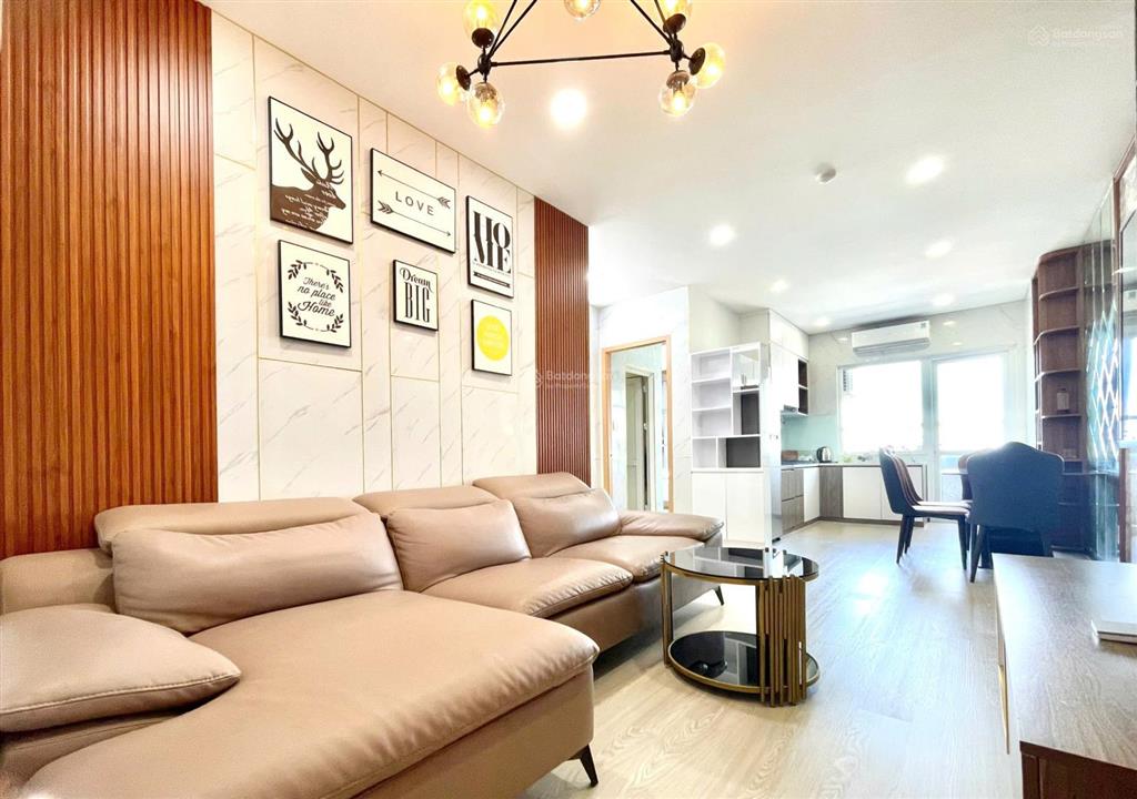Huyền seahome  căn hộ 2pn full nội thất  tầng trung, view đông nam siêu mát tại oc2a viễn triều