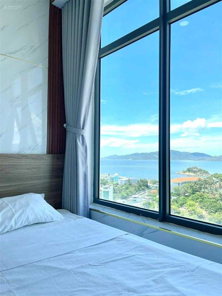 Huyền seahome  căn hộ 2pn full nội thất  tầng trung, view đông nam siêu mát tại oc2a viễn triều