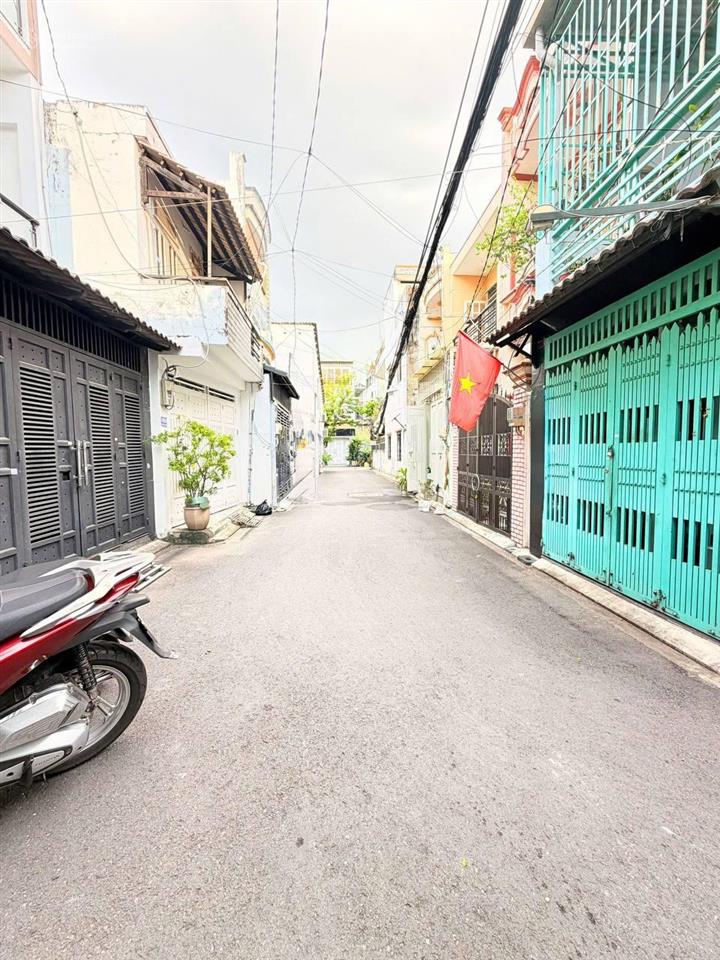 Hẻm xe hơi thông  tân bình  63m2  3 tầng  chỉ hơn 5 tỷ   ngay