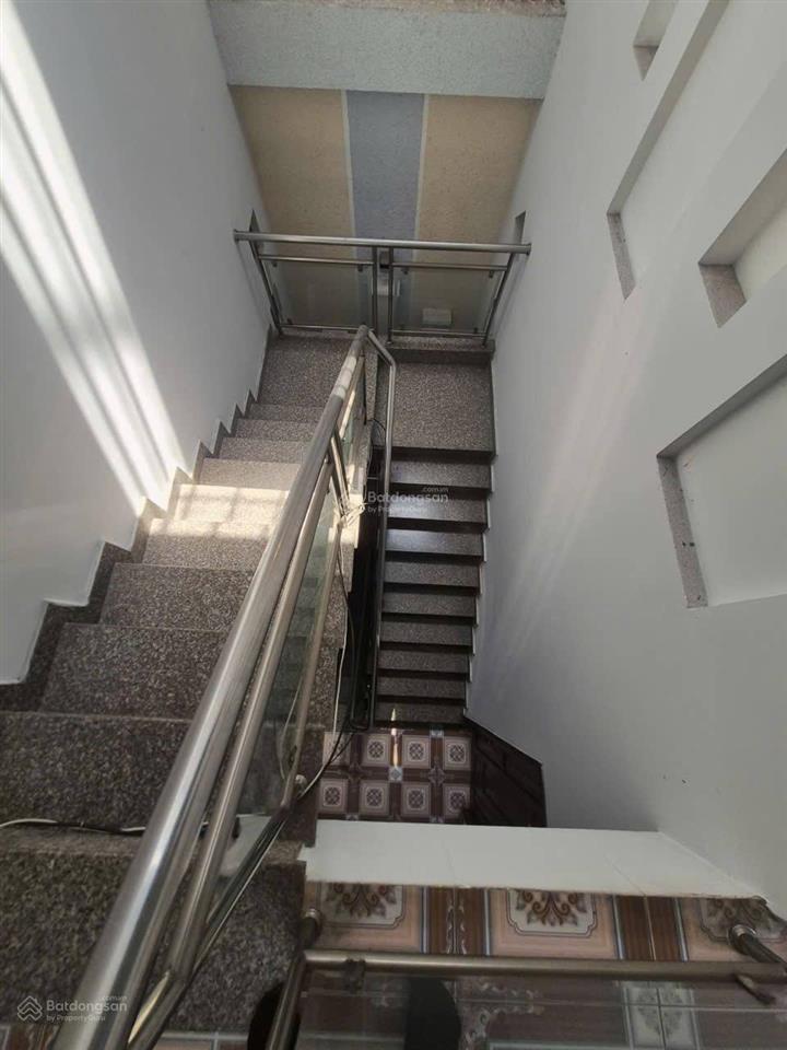 Khu phân lô  5m x 12m công nhận đủ  nhà 3 tầng chính chủ ở xưa nay  hẻm xe hơi   ngay