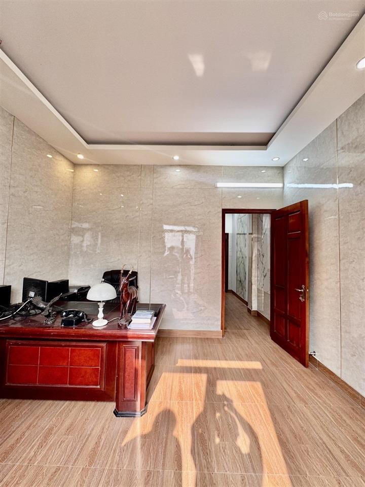 Khu đồng bộ  lê văn khương  5 tầng  full nội thất có thang máy  chỉ hơn 6 tỷ
