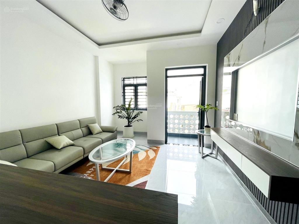 Tân bình  4m x 18m x 4 tầng  siêu dòng tiền 5%   ngay
