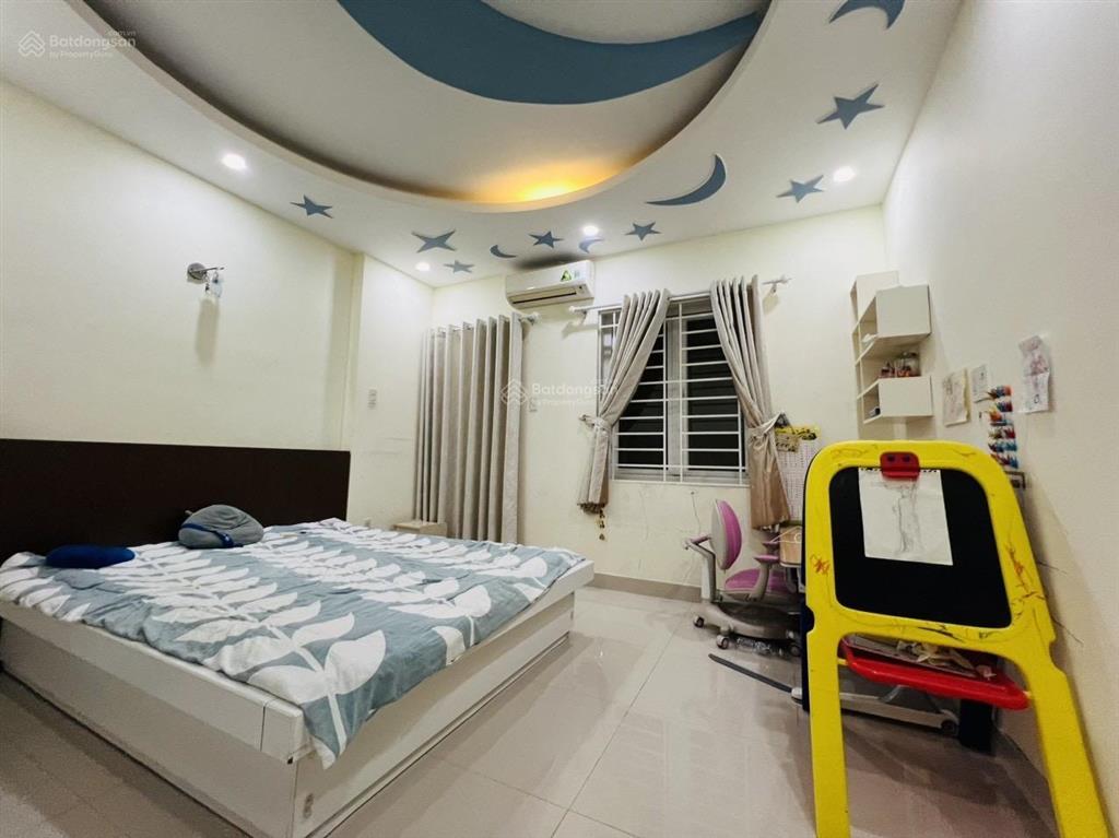 Khu phân lô  5,6m x 20m cn đủ 112m2  lđt  chủ ngộp gấp   ngay